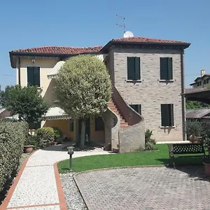 https://bb-giardino-di-ro.hotelinveneto.com